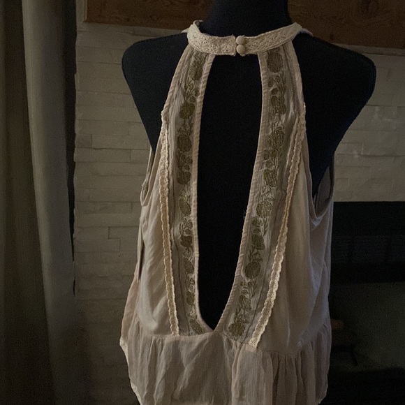 Top - Picture 3 of 5